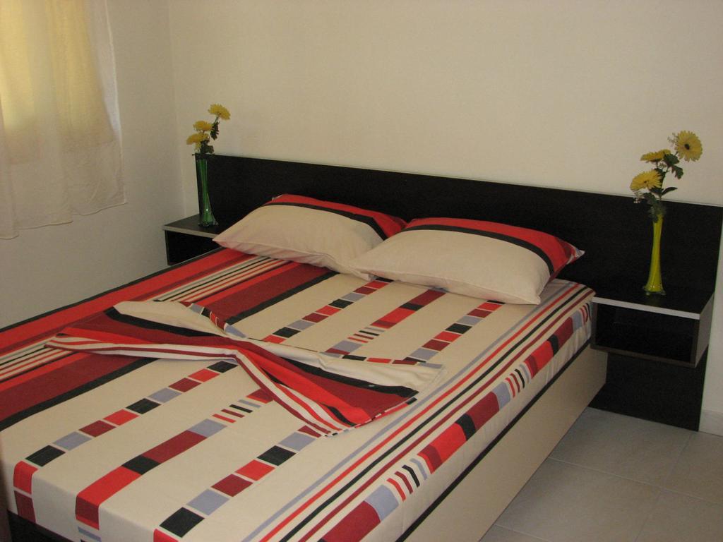 Aparthotel Vila Tufi Velipojë Cameră foto